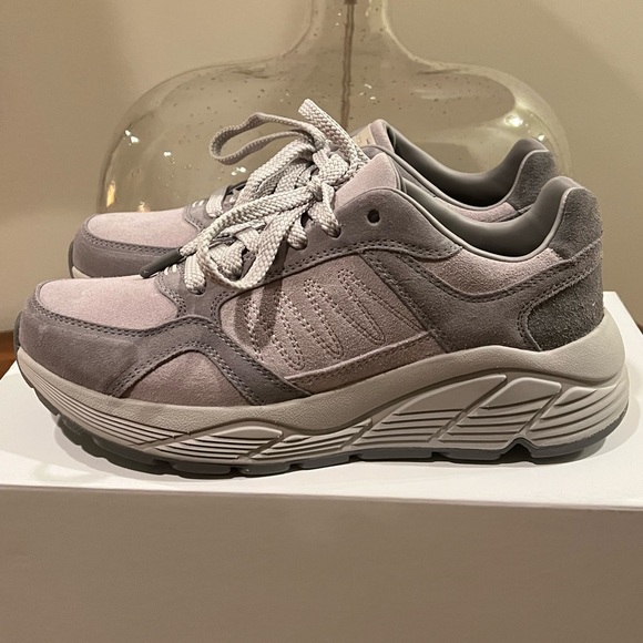 NIB Label Sneakers Light Gray Leather Suede - Picture 6 of 11